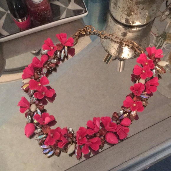 J. Crew Jewelry - Beautiful J.Crew Necklace!!!!!